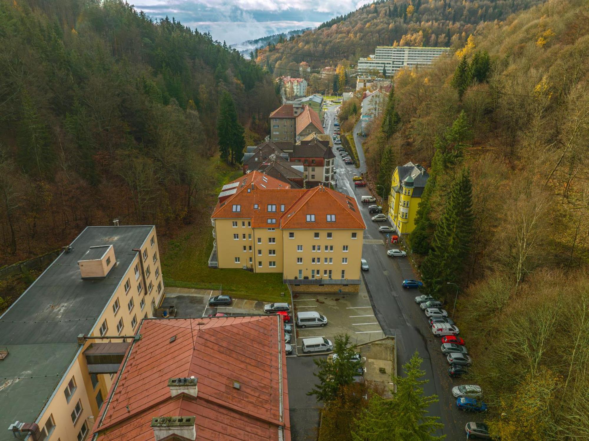 Apartman 4 - Rezidence K Lanovce Яхимов Екстериор снимка